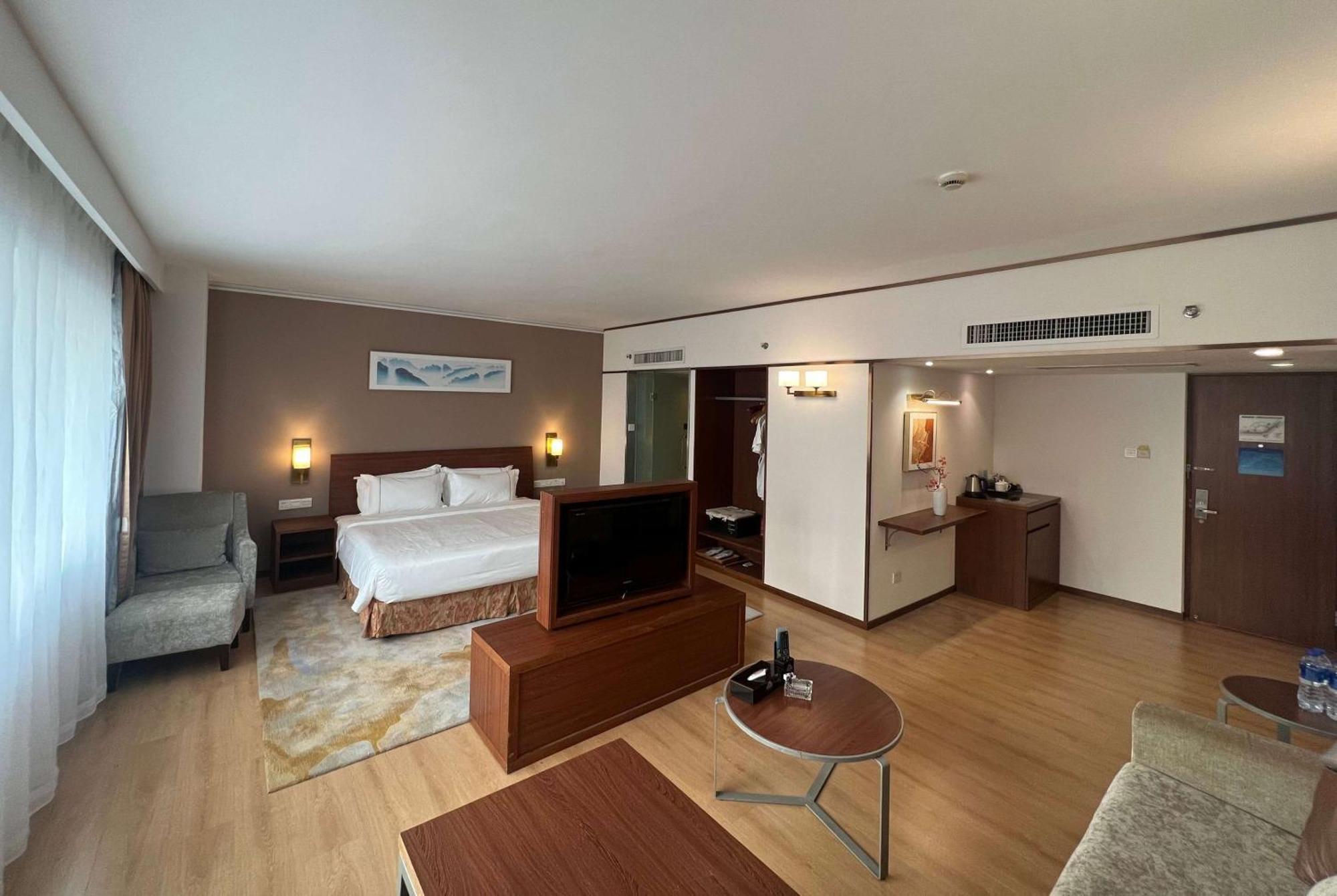 Days Inn Guangzhou Dış mekan fotoğraf